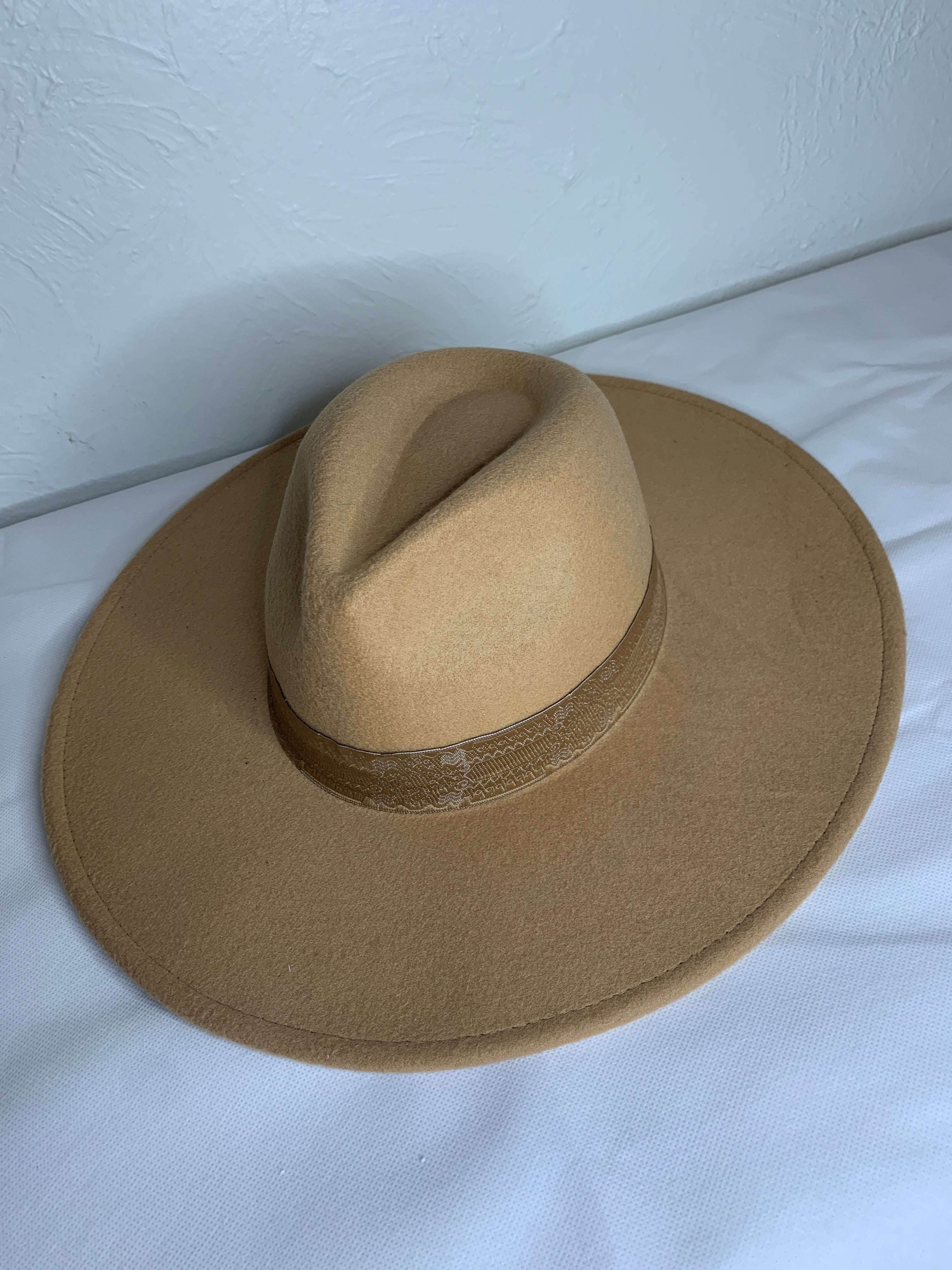 Tan Hat